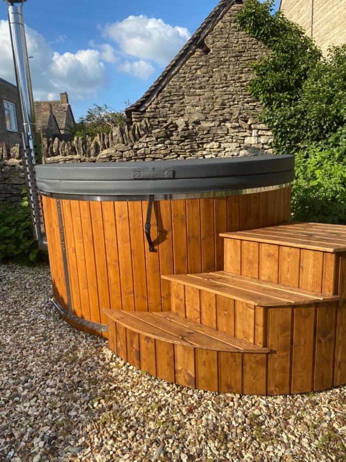 Luxury Cotswold Cottage With Hot Tub In Stow On The Wold! Luaran gambar