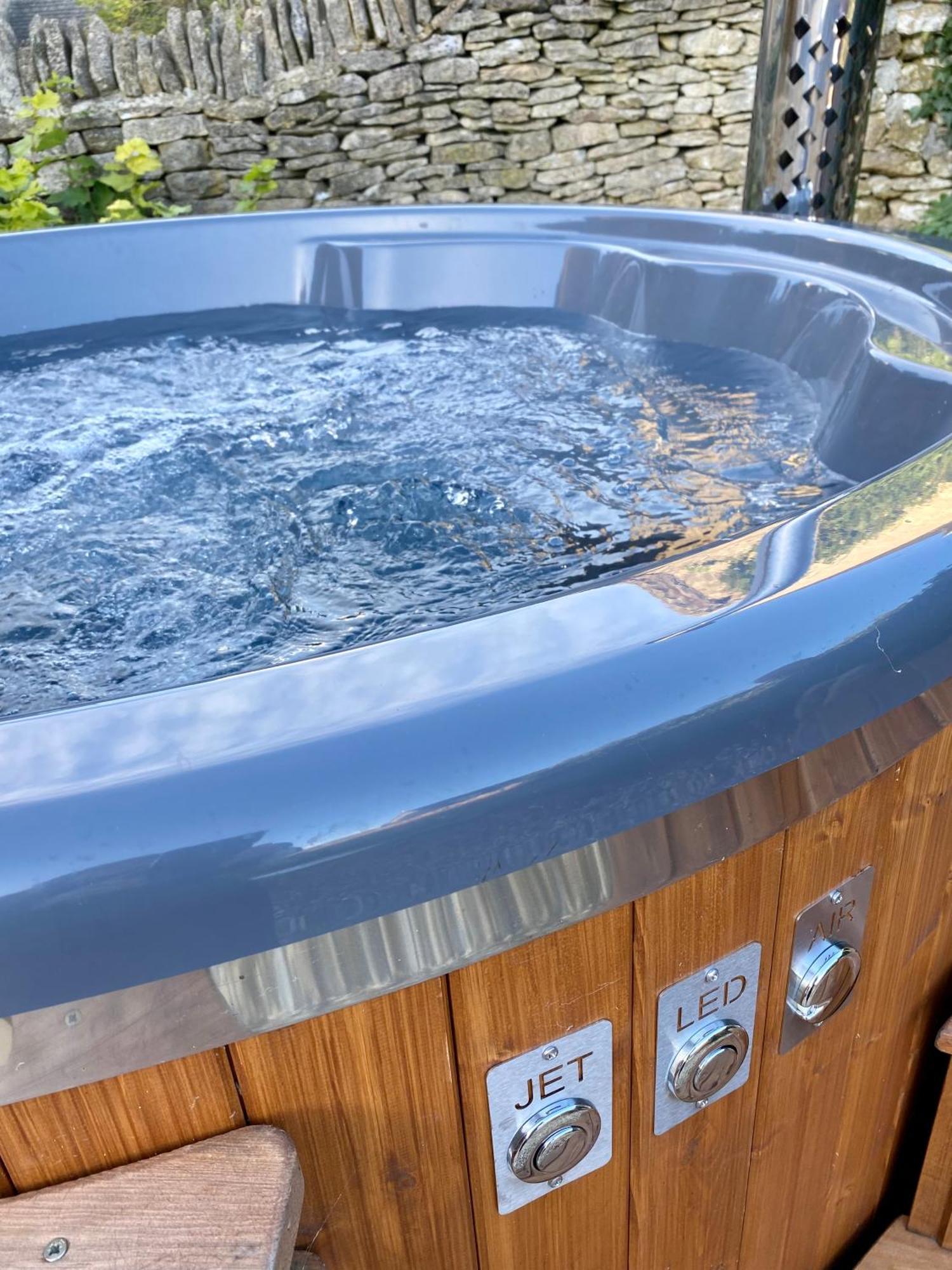 Luxury Cotswold Cottage With Hot Tub In Stow On The Wold! Luaran gambar